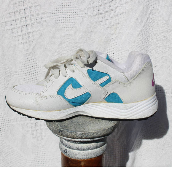 Vintage 1995 Nike Regrind Running shoe teal pink Size 8w - Picture 4 of 12